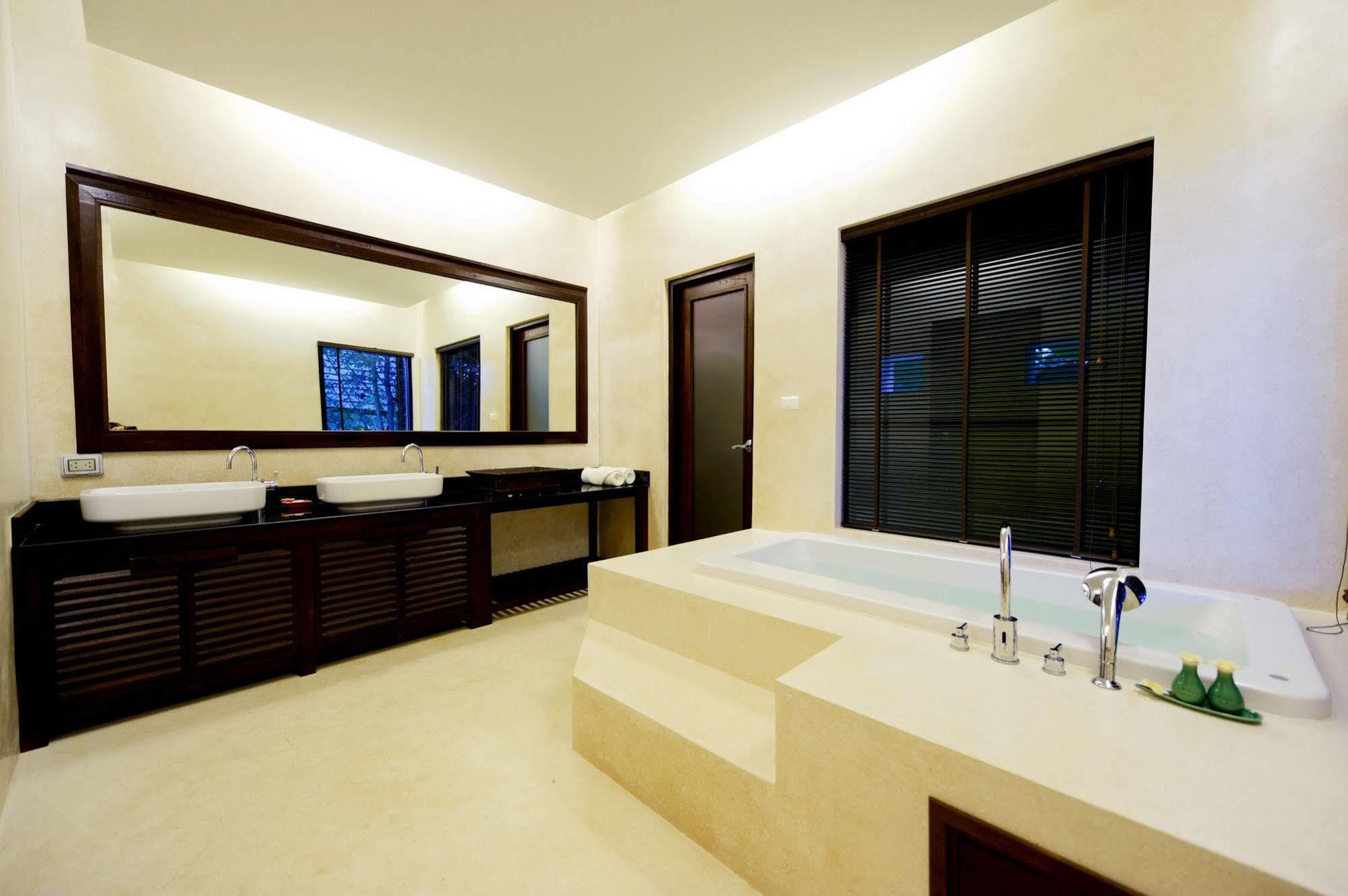 Chiangmai Highlands Golf And Spa Resort Mae On Exterior photo